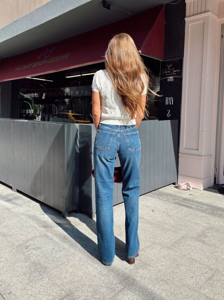 Premium Dokulu Düğmeli Triko Hırka Beyaz