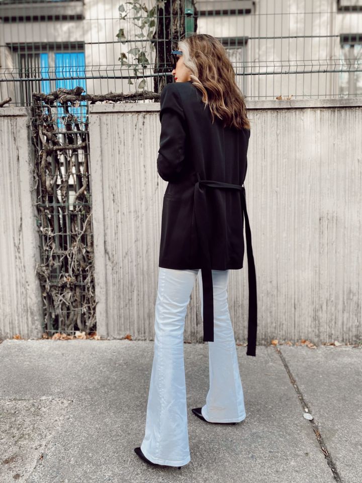 Kuşaklı Siyah Blazer Ceket