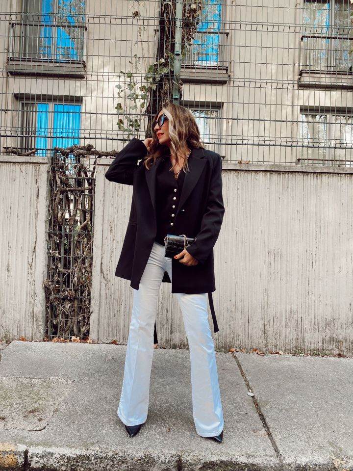 Kuşaklı Siyah Blazer Ceket
