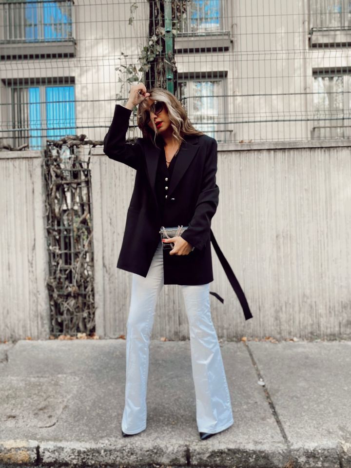 Kuşaklı Siyah Blazer Ceket