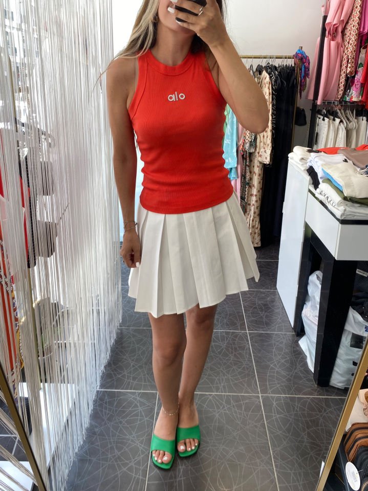 Alo Ola İşlemeli Nar Çiçeği Atlet