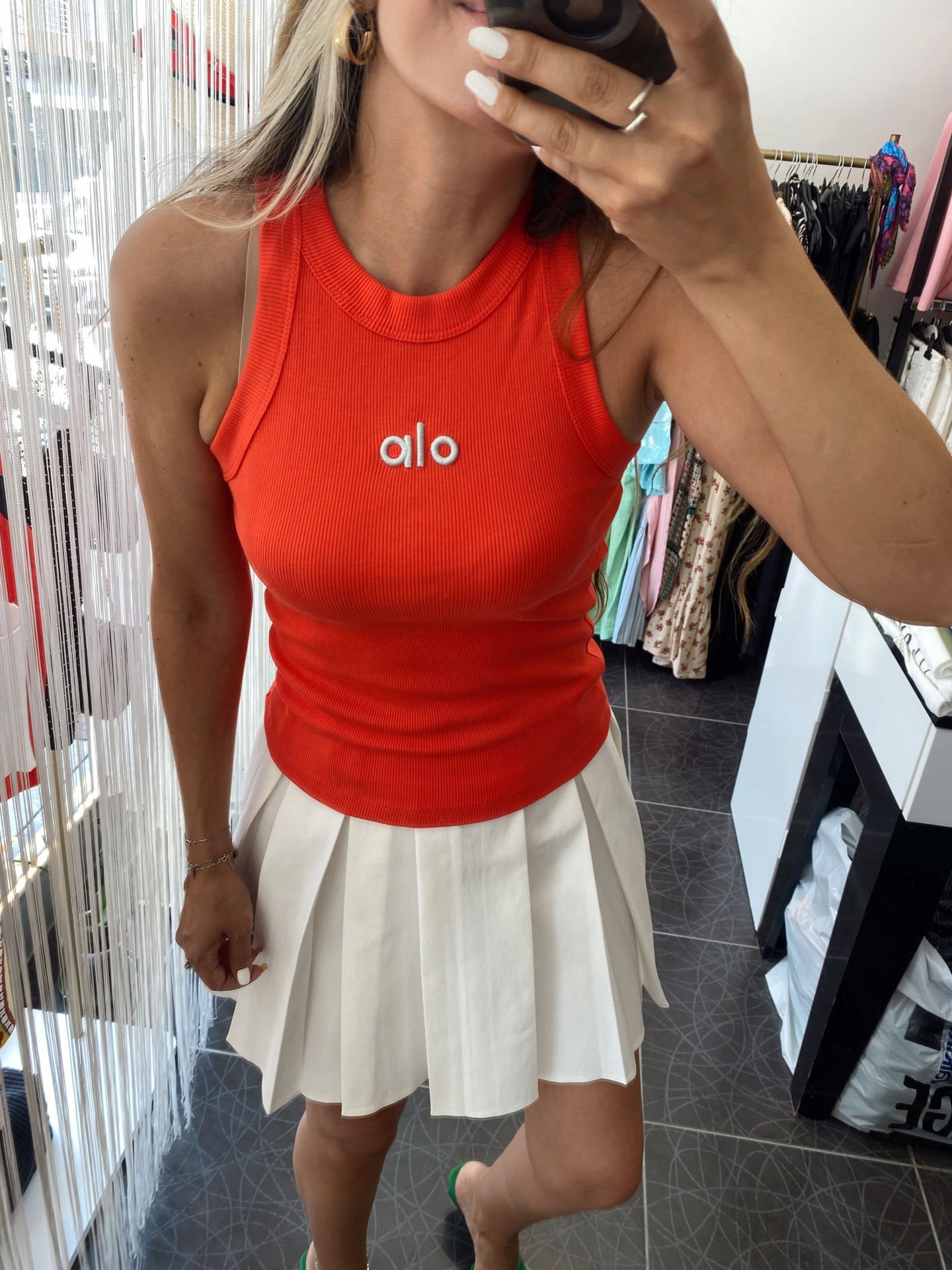 Alo Ola İşlemeli Nar Çiçeği Atlet