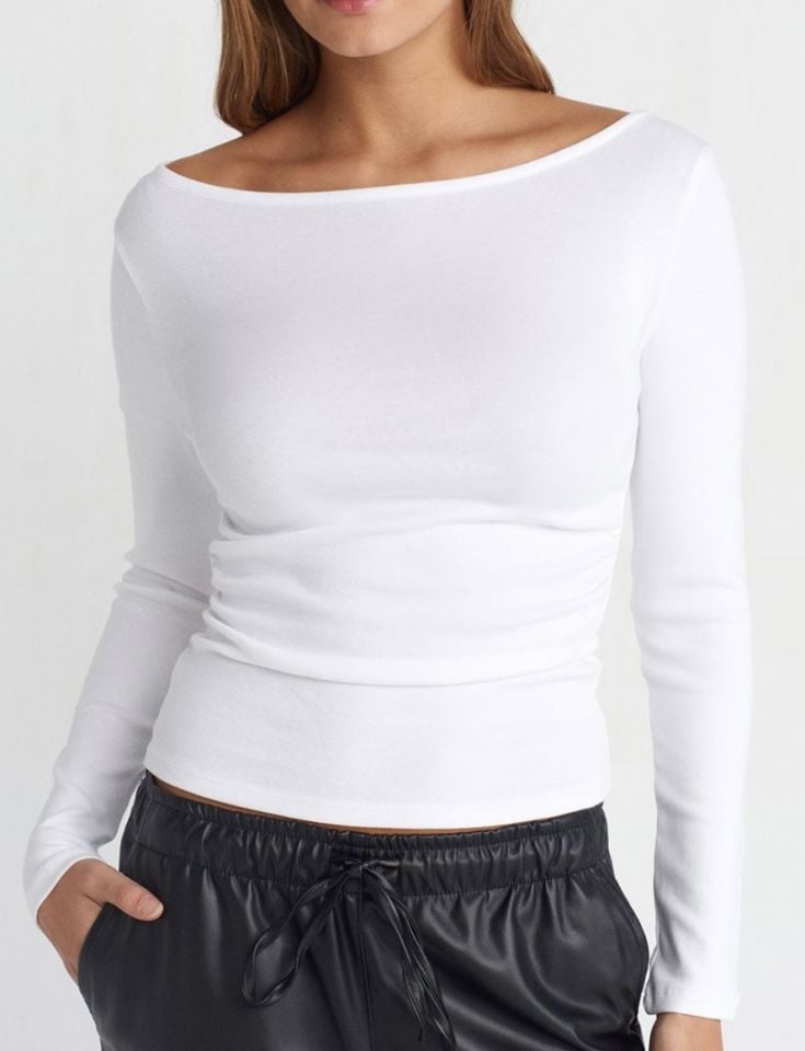 Kayık Yaka Beli Büzgülü Bluz Beyaz