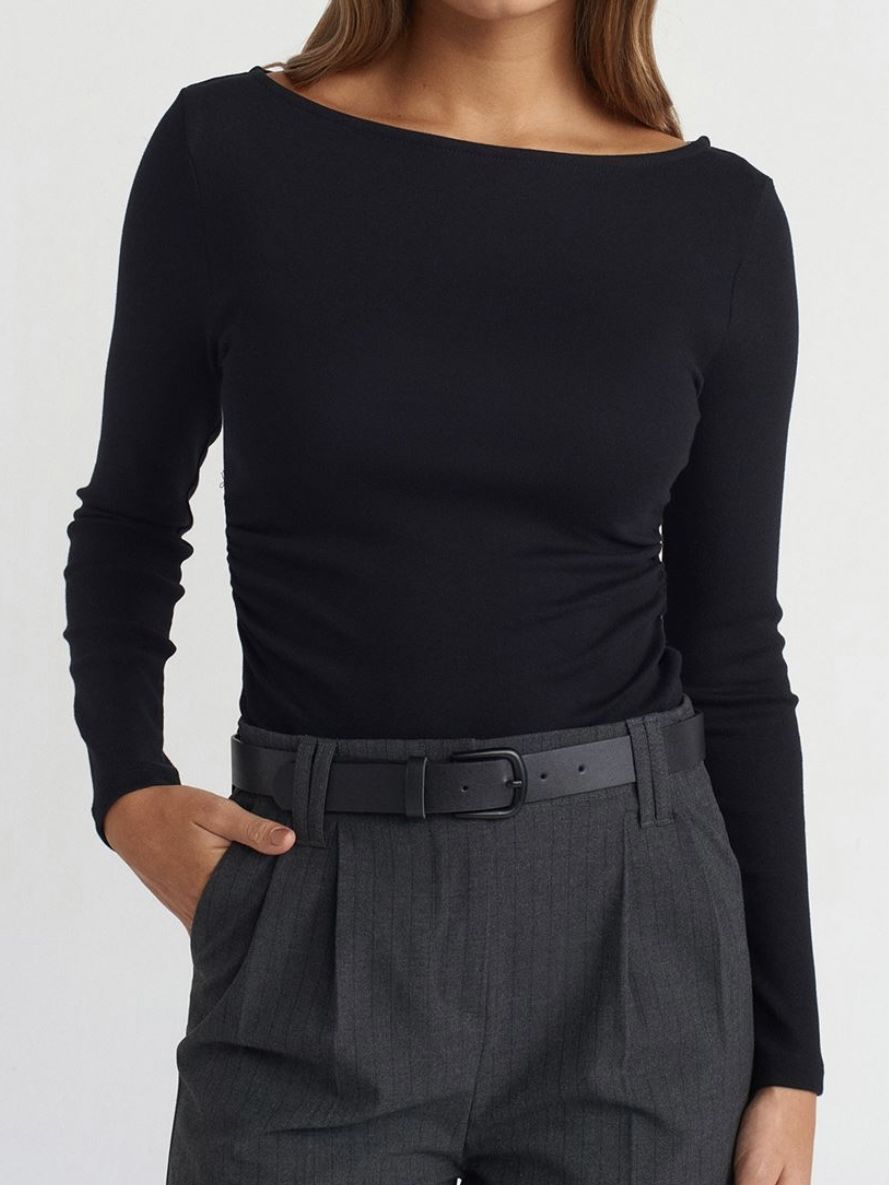 Kayık Yaka Beli Büzgülü Bluz Siyah