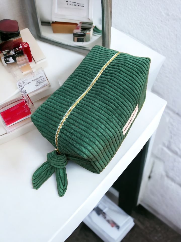 Premium Tasarım Makyaj Çantası Zümrüt Yeşil