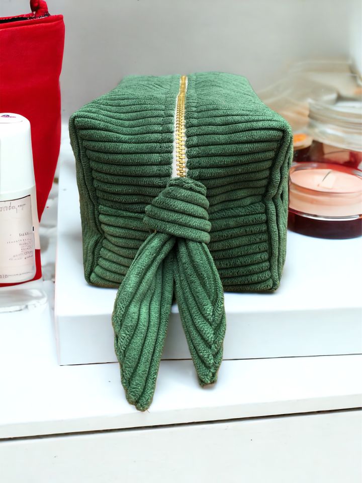 Premium Tasarım Makyaj Çantası Zümrüt Yeşil