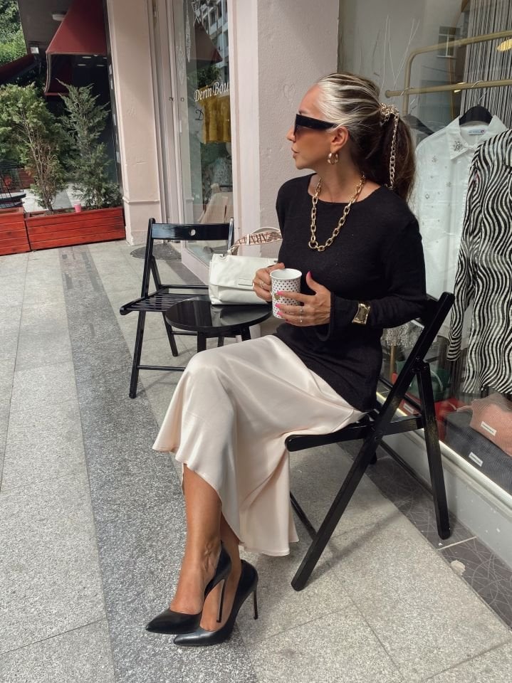 Beli Lastikli Saten Midi Etek Bej