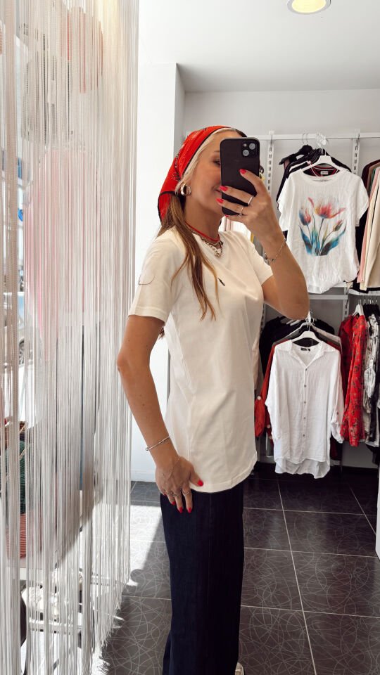 Bisiklet Yaka Tişört Beyaz