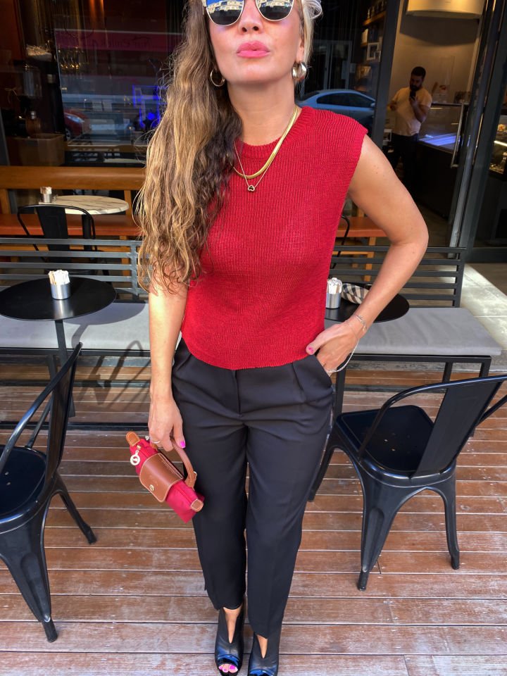 Sırtı Düğmeli Triko Yelek Bordo