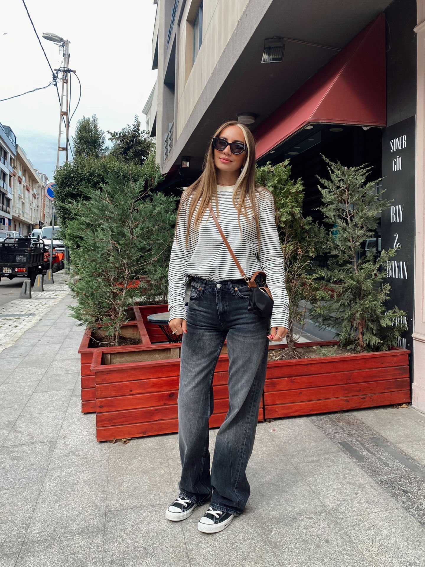 Orta Bel Jean Pantolon Taşlanmış Siyah