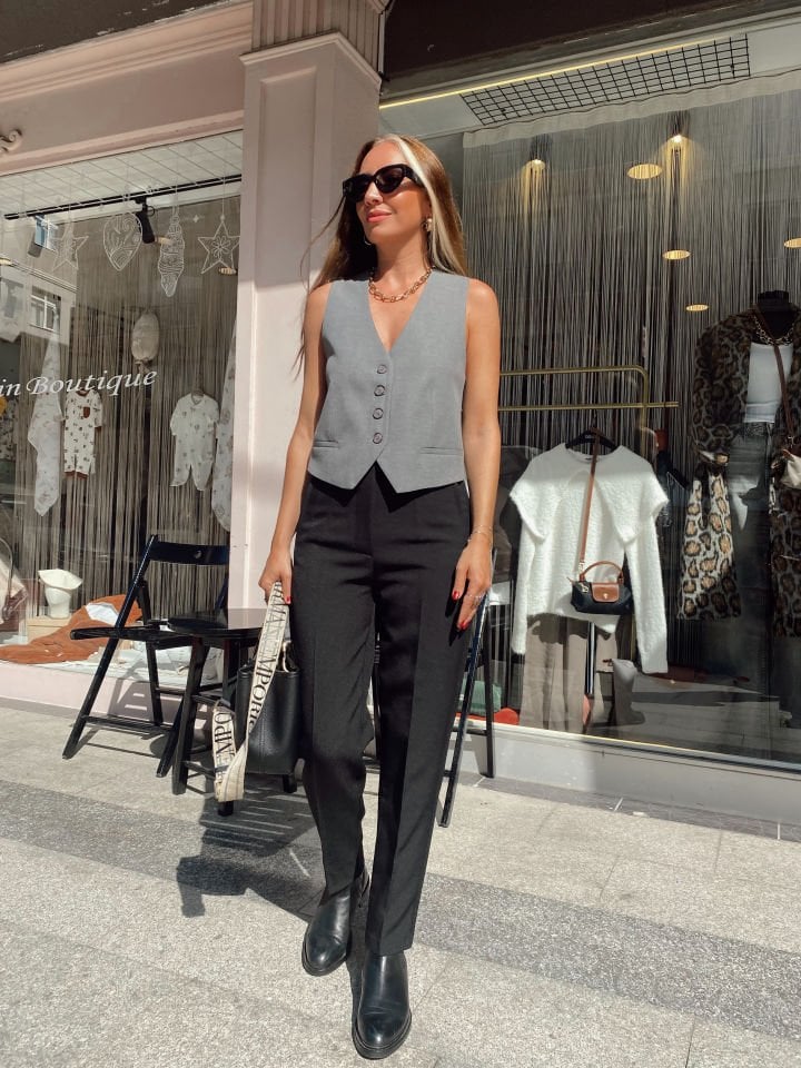 Yüksek Bel Pensli Havuç Pantolon Siyah