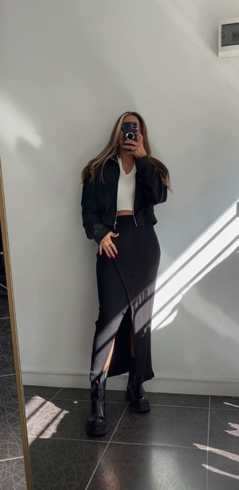 Örme Yırtmaç detaylı Maxi Siyah Etek