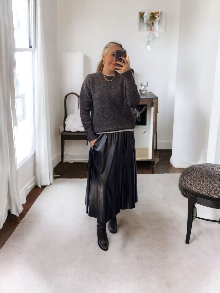 Suni Deri Cepli Siyah Kloş Etek