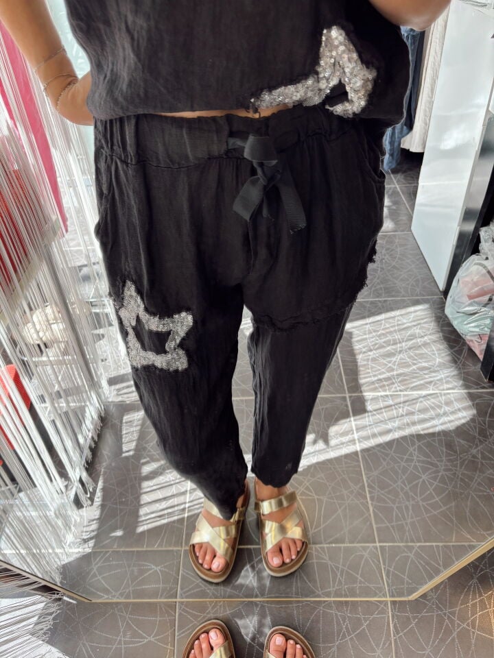 İtalyan Pullu Yıldız Tasarımlı Keten Takım Siyah