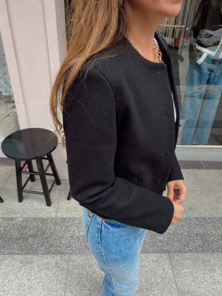 Marka Muadili Kaşe Ceket Siyah