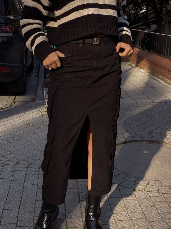 Önden Yırtmaçlı Cepli Denim Kargo Etek