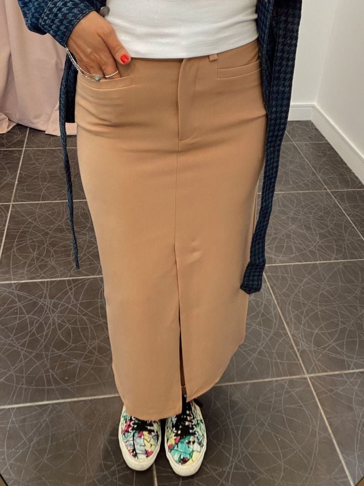 Yırtmaçlı Camel Kalem Etek