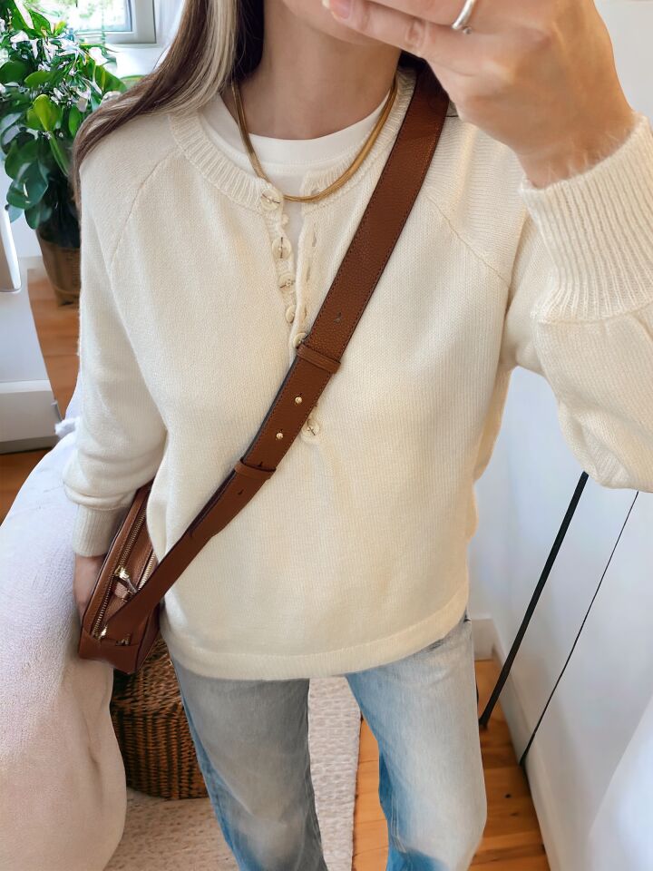 Düğmeli Oversize Krem Kazak