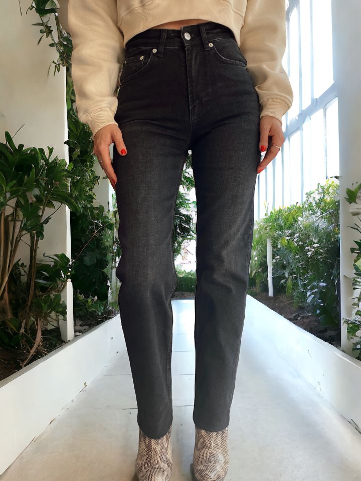 Yüksek Bel Straight Leg Fit Siyah Pantolon
