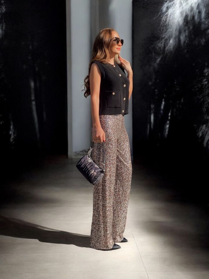 Bisiklet Yaka Düğmeli Cepli Triko Yelek Siyah