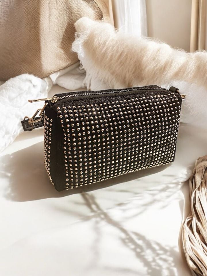 Gümüş Detaylı Kadife Çanta