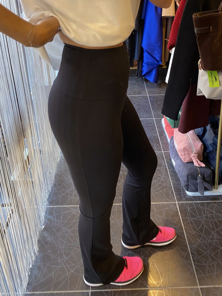 Toparlayıcı Sıkı Flare (ispanyol) Tayt Siyah