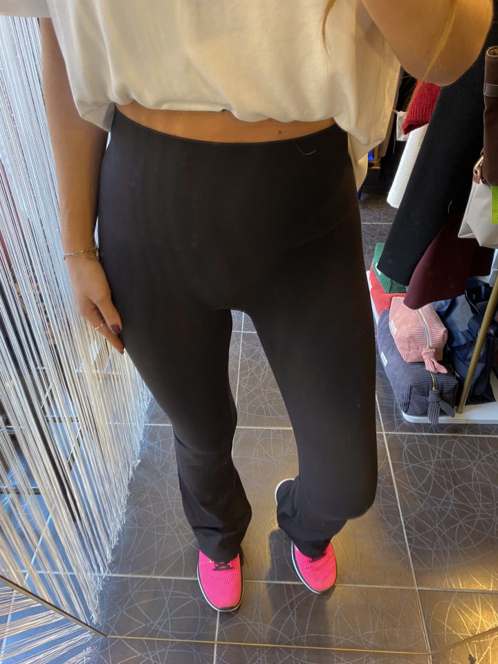 Toparlayıcı Sıkı Flare (ispanyol) Tayt Siyah