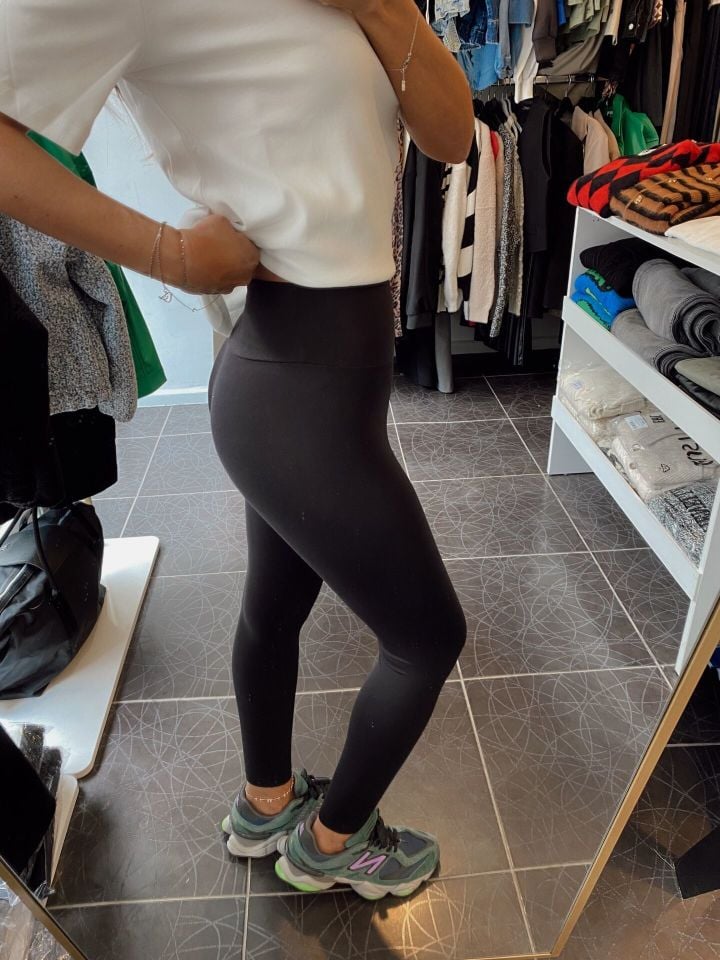 Toparlayıcı Sıkı Tayt Siyah