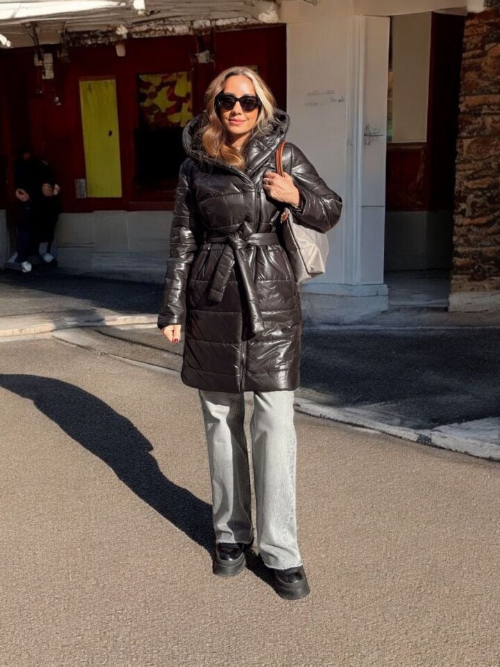 İthal Tasarım Kapüşonlu Kuşaklı Uzun Şişme Mont Siyah