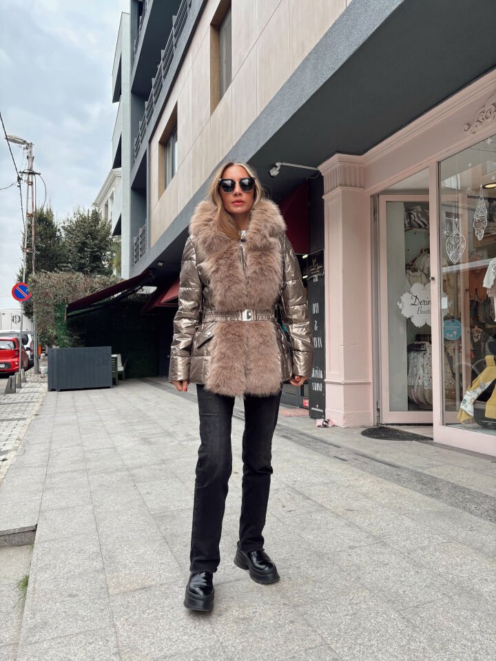 Premium Kürklü Kemerli Parlak Vizon Mont