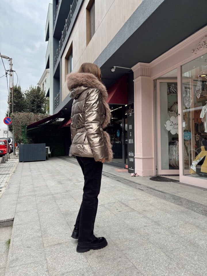 Premium Kürklü Kemerli Parlak Vizon Mont