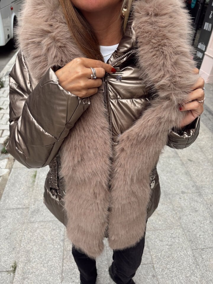 Premium Kürklü Kemerli Parlak Vizon Mont