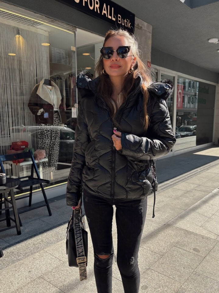 İthal Kürklü Parlak Tasarım Mont Siyah