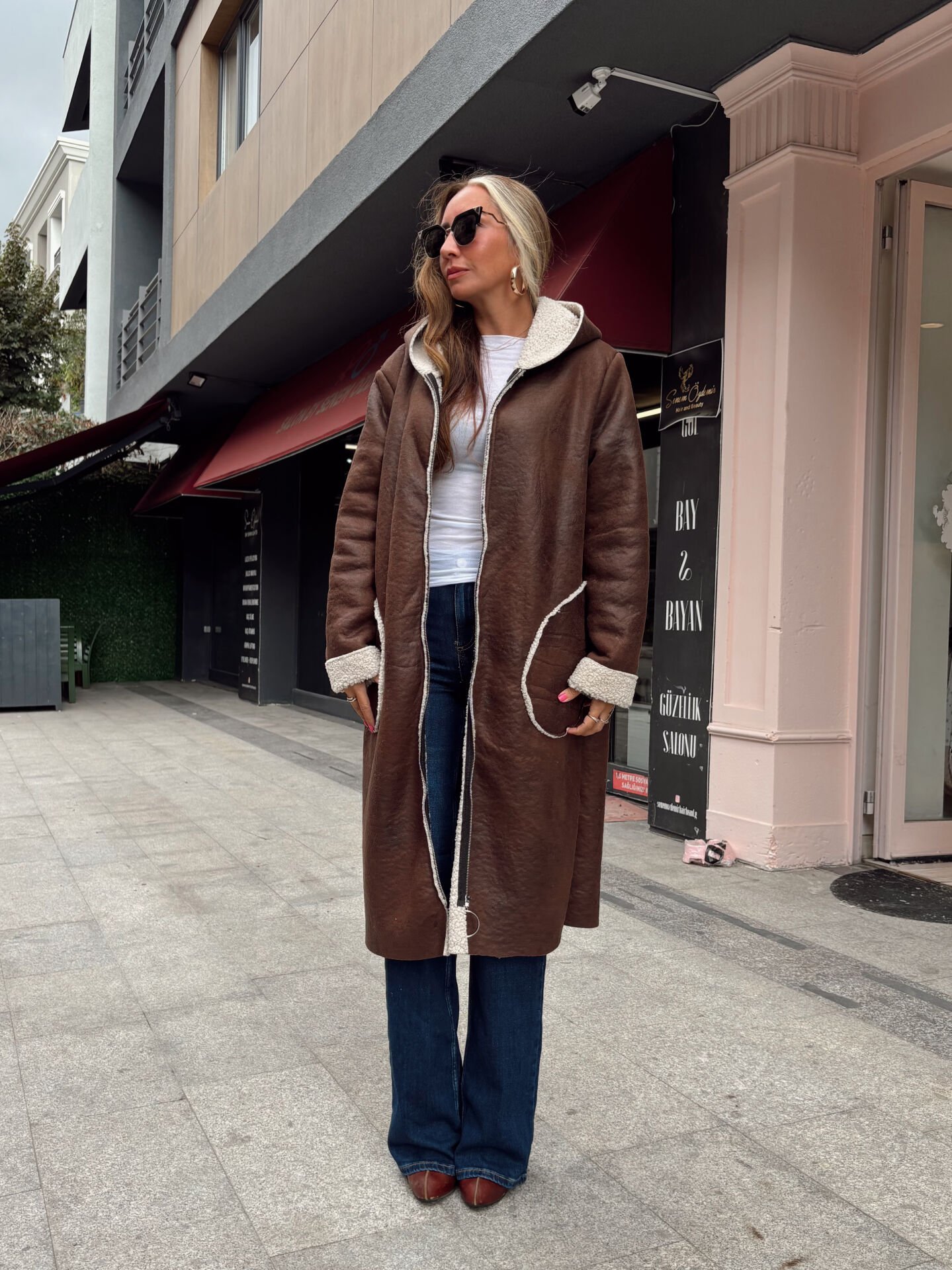 İthal Kürklü Kapüşonlu Nubuk Kaban