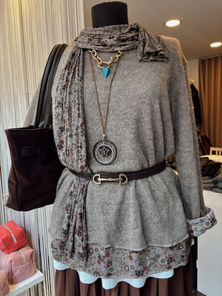 İthal Çiçek Desen Fularlı 2li Bluz Koyu Bej