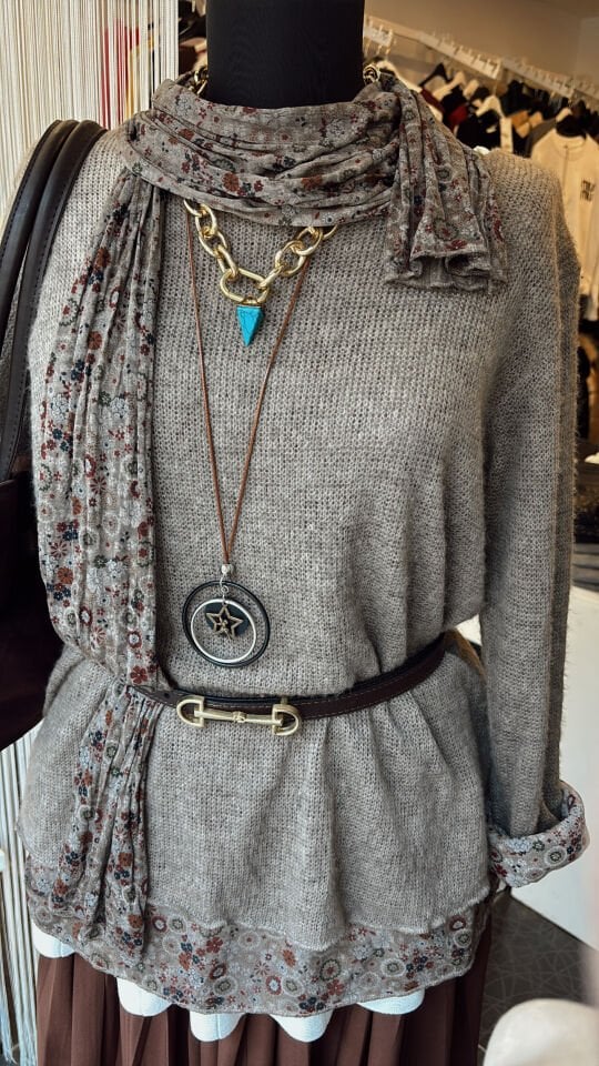 İthal Çiçek Desen Fularlı 2li Bluz Koyu Bej