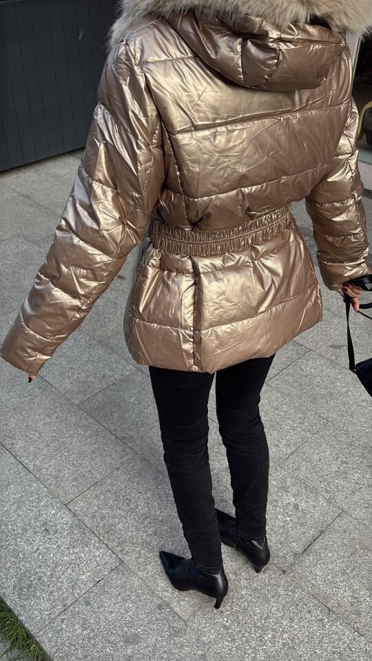 Premium Kürklü Kemerli Parlak Gold Bakır Mont