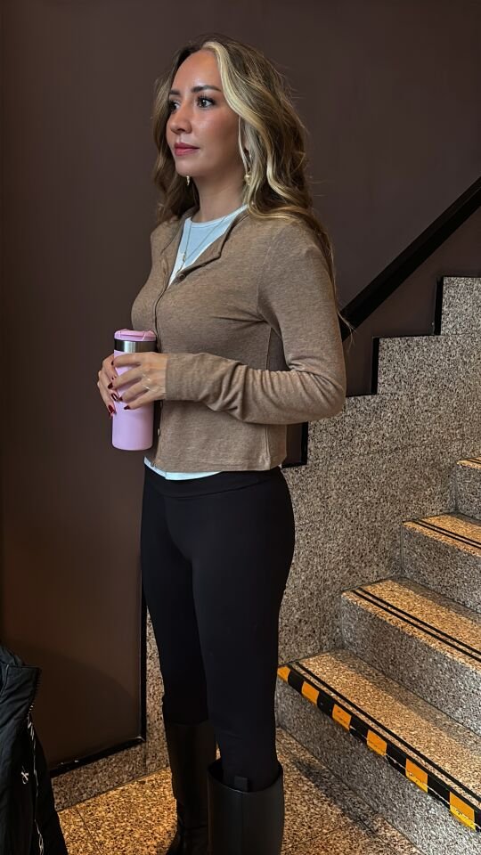 Düğmeli Kahve Hırka