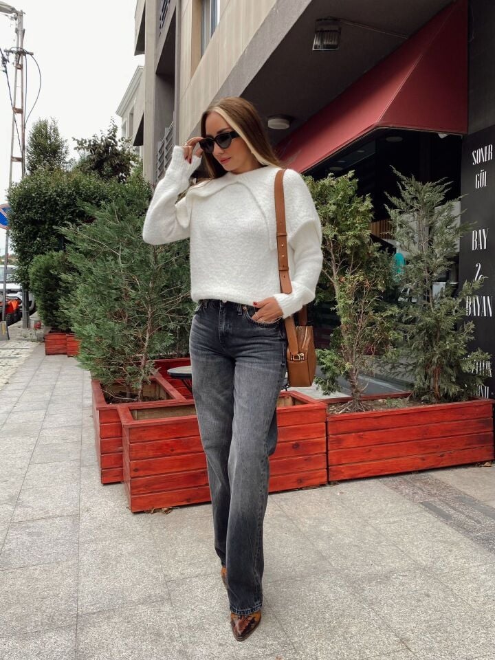 Pelerin Yaka Yumoş Kazak Beyaz