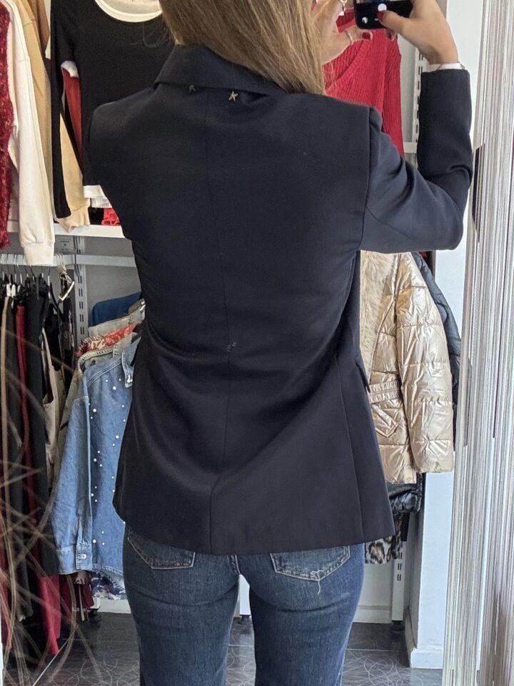 Broşlu Bele Oturan Blazer Ceket Lacivert