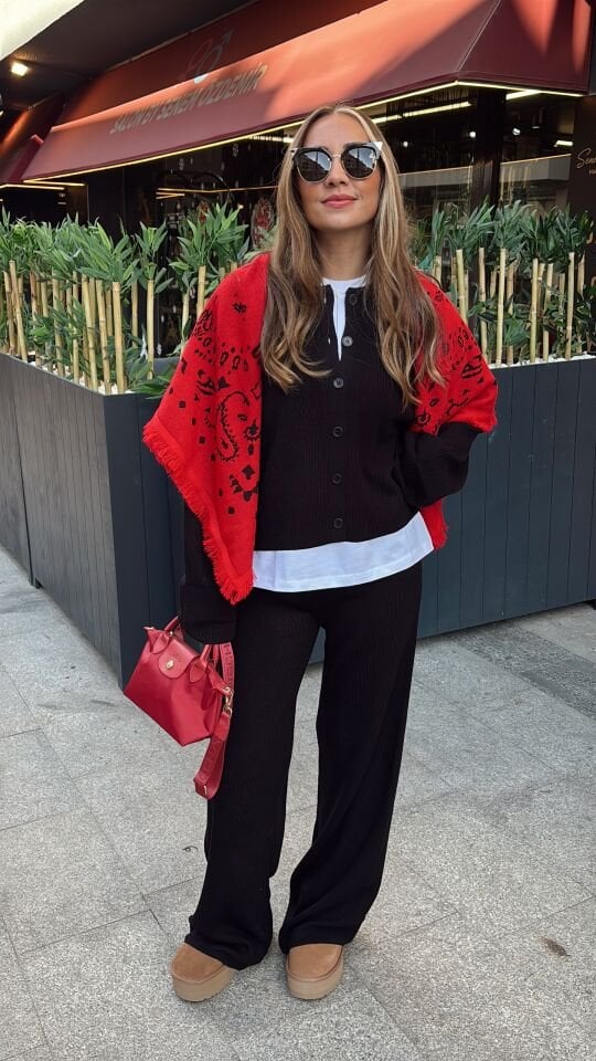 Desenli Triko Şal Kırmızı Siyah