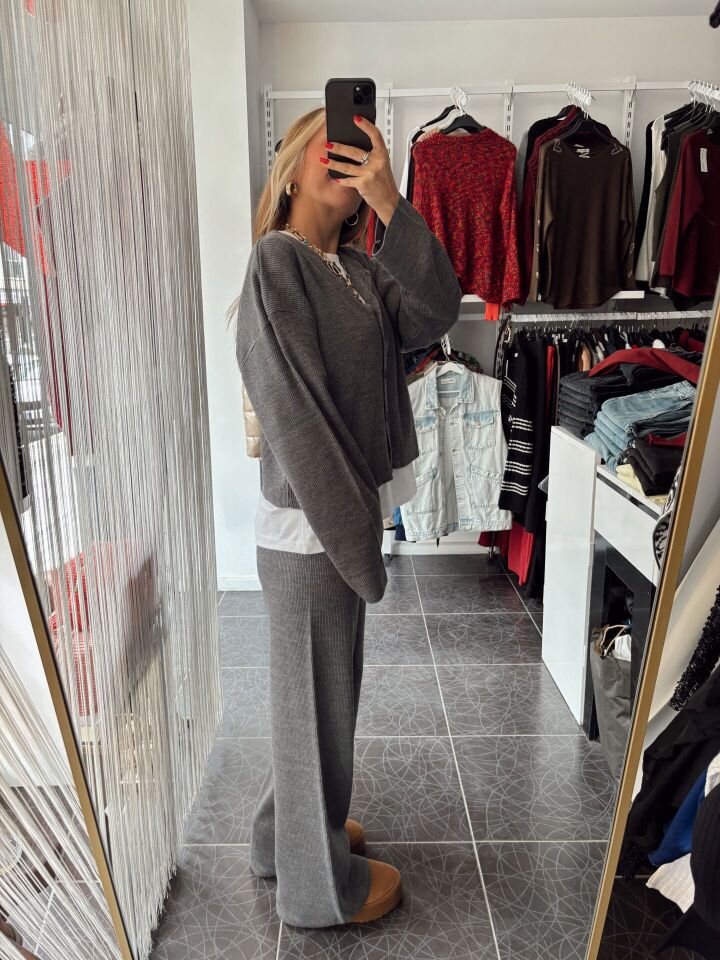 Düğmeli Triko Hırka Pantolon Takım Gri (DEVAMI YOKTUR)