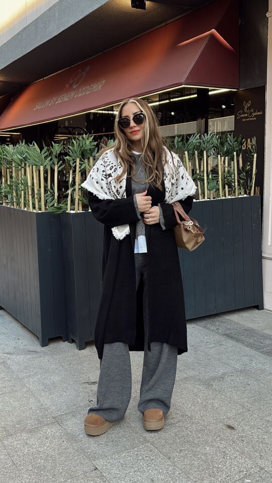 Uzun Triko Hırka Siyah