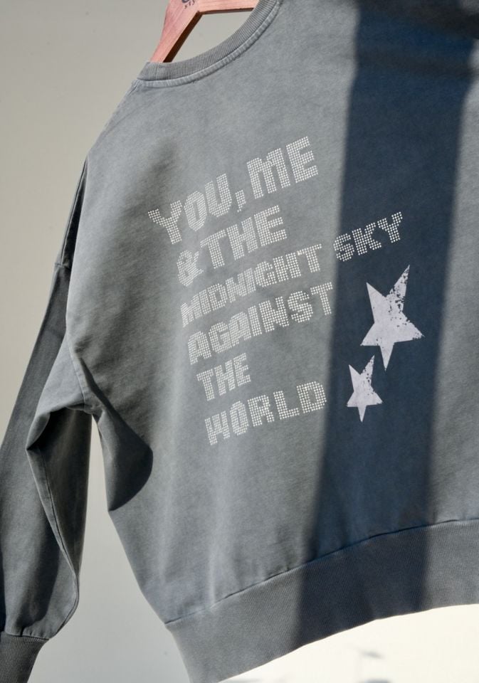 Premium Sırtı Taşlı Gri Sweathirt