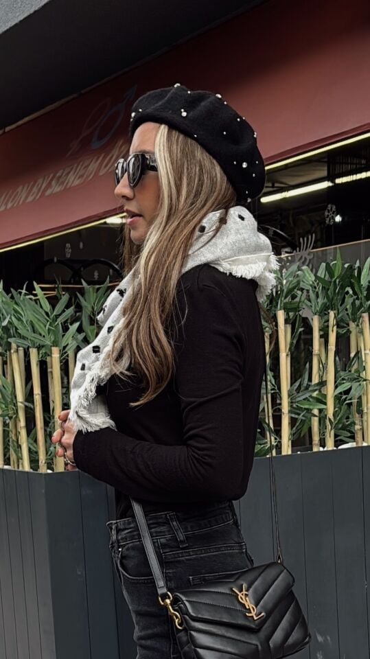 Taş İşlemeli Yünlü Fransız Bere Siyah