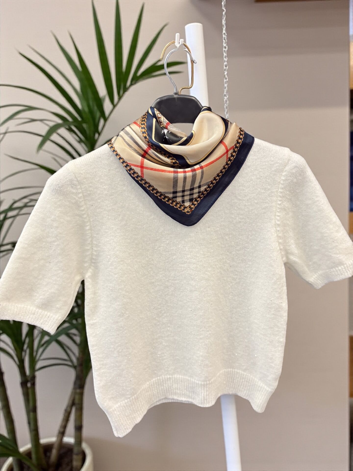 Işıltılı Kısa Kol Triko Kazak Beyaz