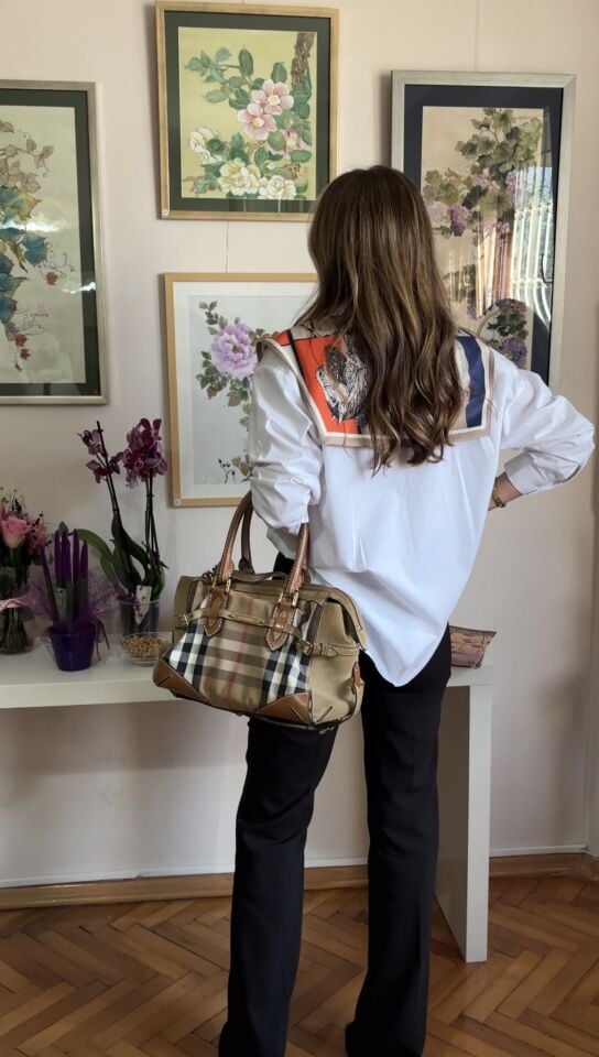 Renkli Desenli Yakalık