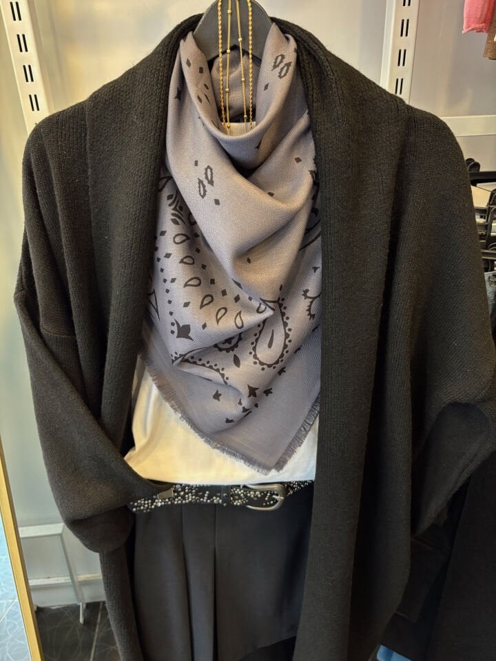 Etnik Desenli Şal Gri