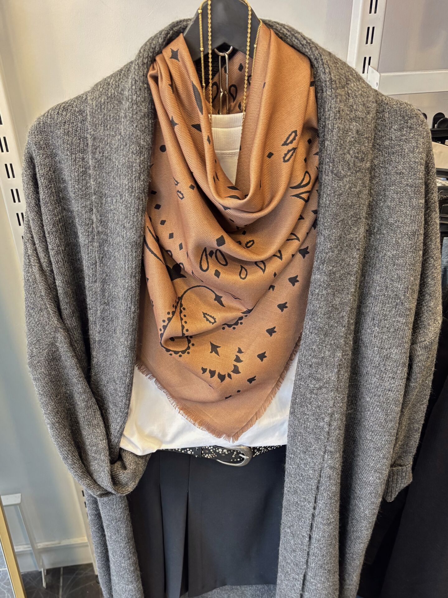 Etnik Desenli Şal Camel