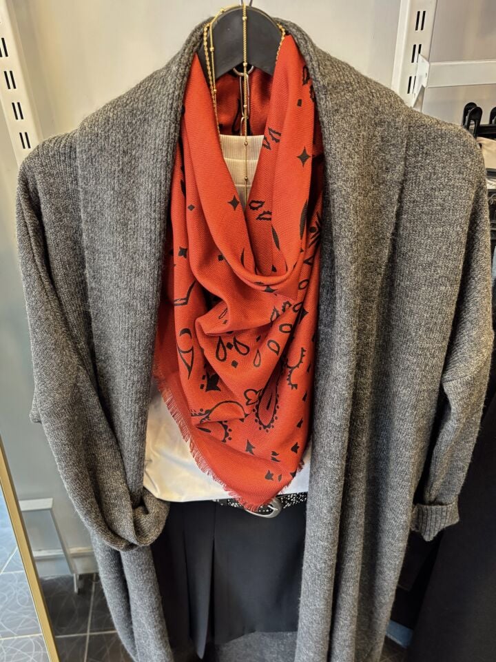 Etnik Desenli Şal Kiremit